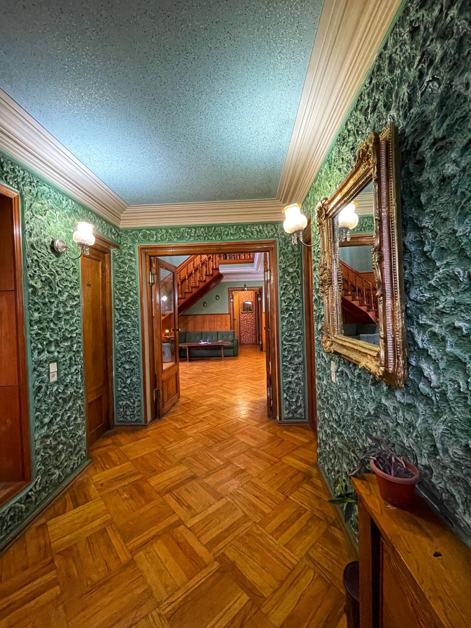 Guest House Top Floor Telavi Buitenkant foto