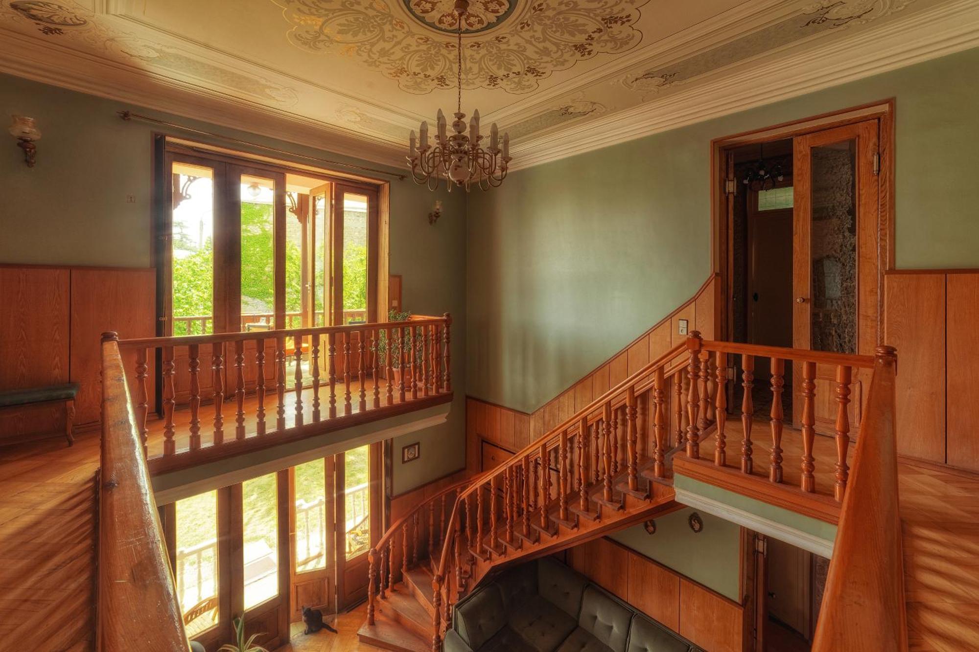 Guest House Top Floor Telavi Buitenkant foto