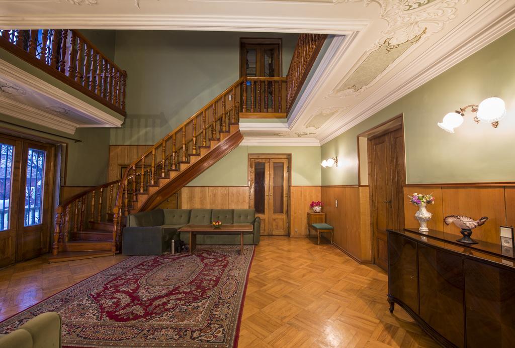 Guest House Top Floor Telavi Buitenkant foto